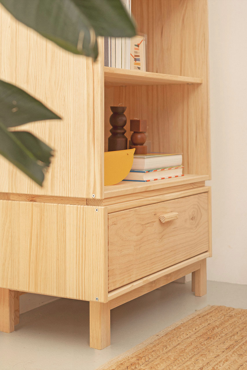 Imagen de ambiente 3 para:Estanter&iacute;a librer&iacute;a peque&ntilde;a con un caj&oacute;n